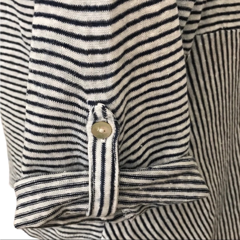Adrienne Vittadini 100% Linen Striped Roll Tab Top Blue White Women’s M - Picture 6 of 7